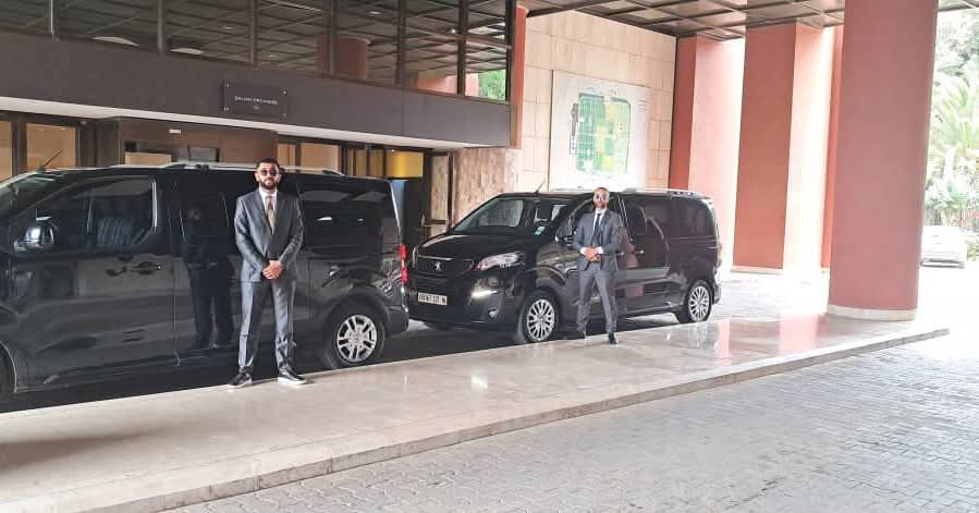 Location Van voiture pour événement et délégation - Fadel Car VIP
